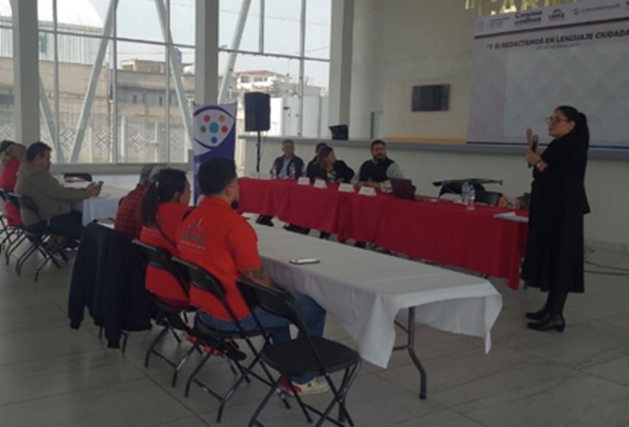 Taller Redactemos en Lenguaje Ciudadano en La Paz Estado de México